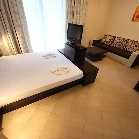 Menada Tarsis Apartamento