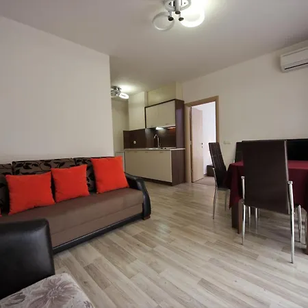 Menada Tarsis Apartamento