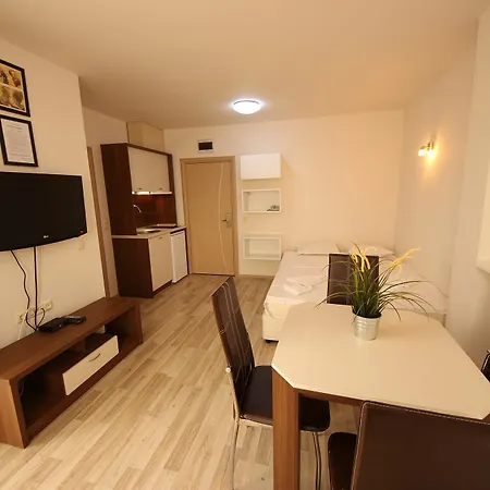 Menada Tarsis Apartamento *
